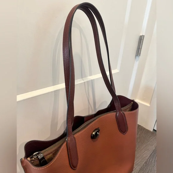 Coach Willow Tote - Picture 16 of 16